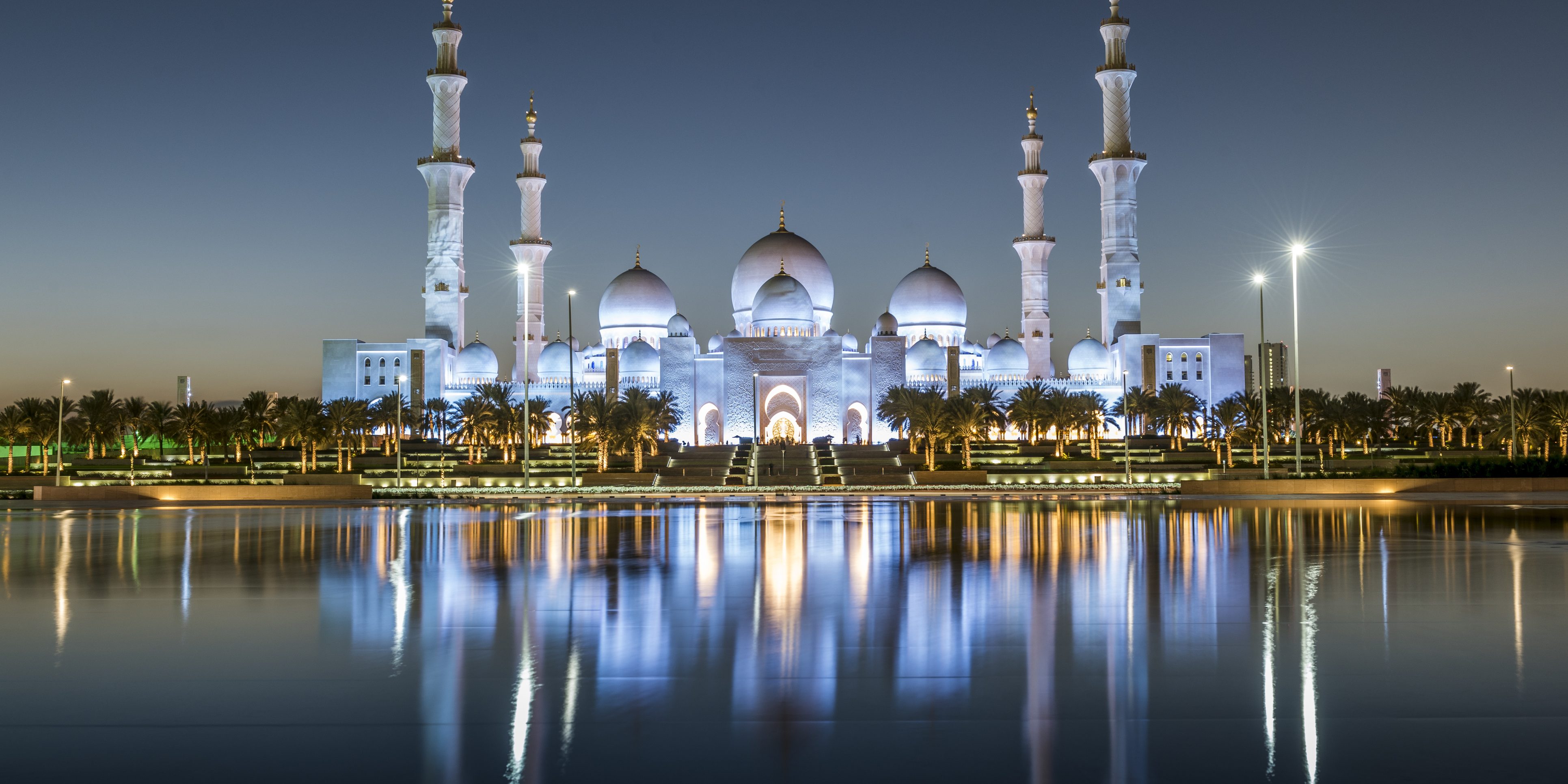 Sheikh Zayed Mosque Abu Dhabi 3862x1931 